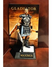GLADIATOR - Movie Maniacs - Maximus Decimus Meridius Action Figure McFarlane