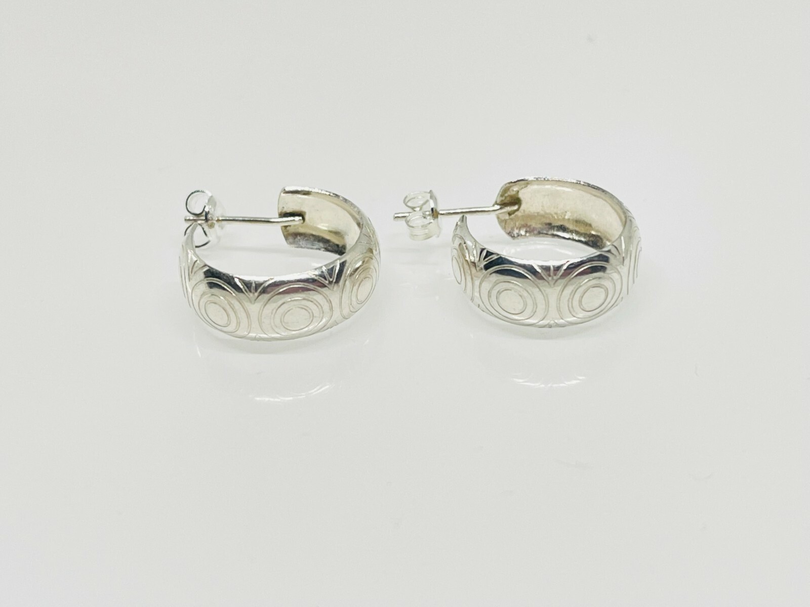Gorgeous Solid Wide Patterned Cuff Stud Earrings … - image 10