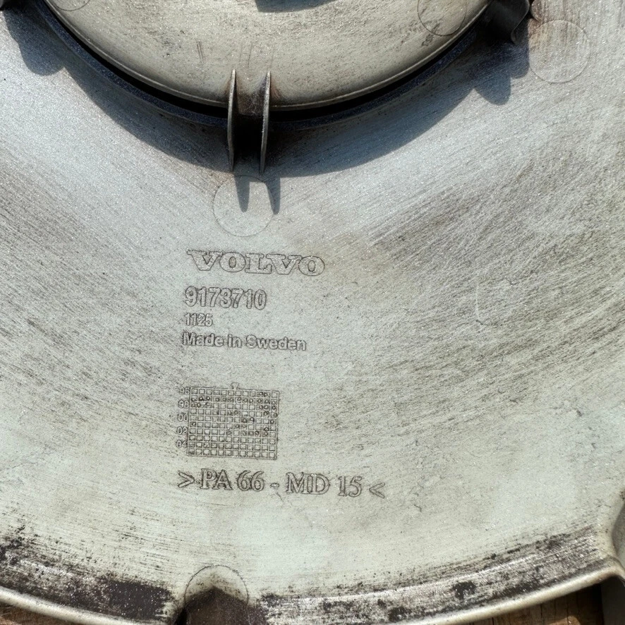 Колпак колеса Volvo V90 S80 1998-2006 годов выпуска подходит для 16-дюймового колеса 9173710 перекрашенный - Изображение 3 из 4