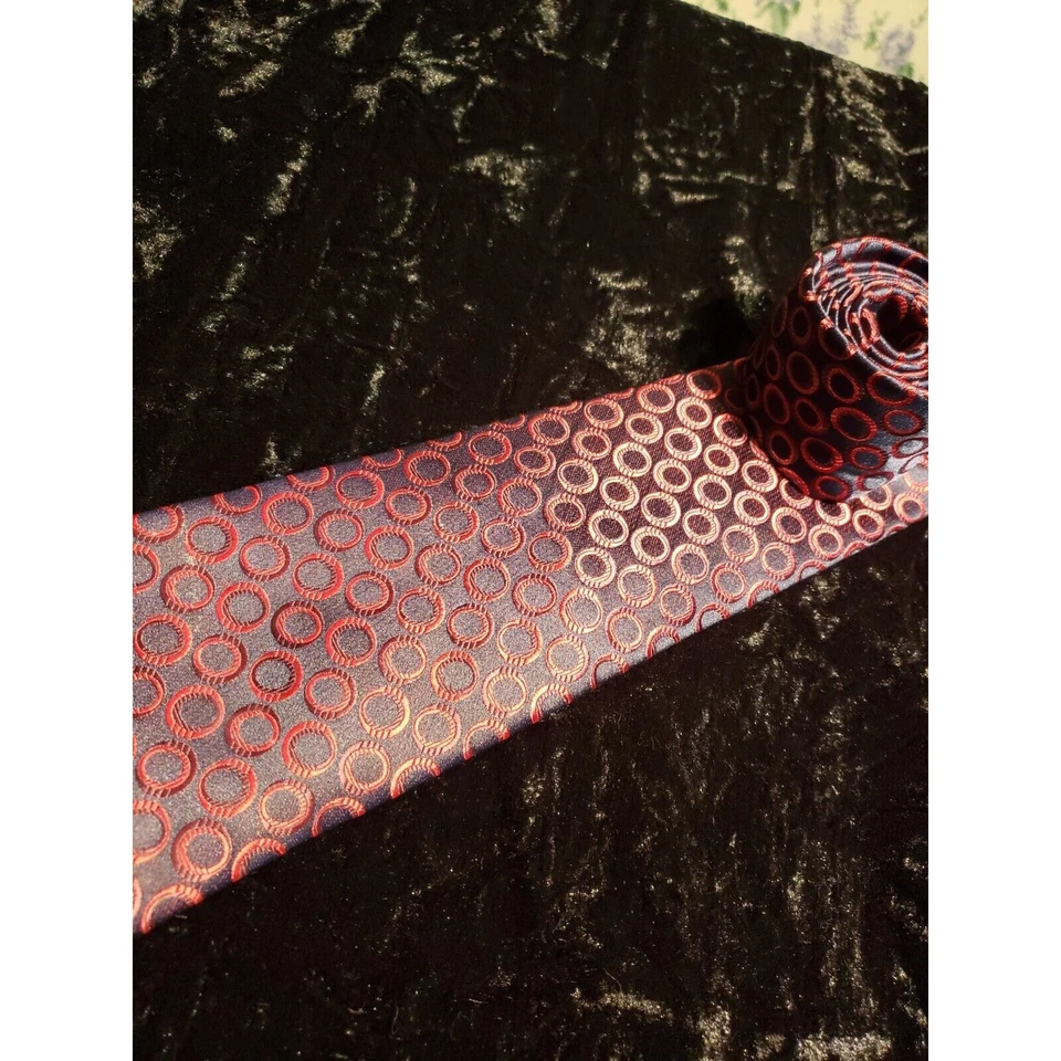 FUBU Designer Embroidered Neck Tie Mens Red Blue Polka Dot Career Wear Keeper Foto 3 de 4