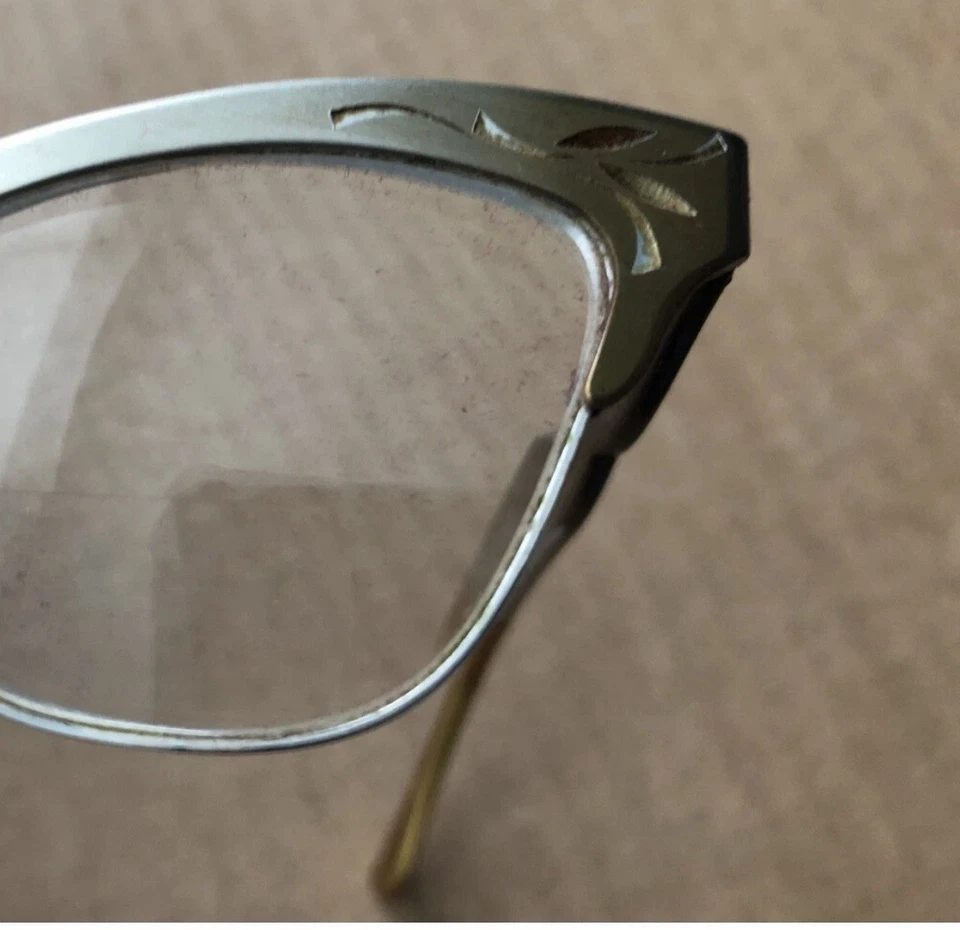 Gafas de ojo de gato verdaderamente vintage de Bausch & Lomb. Aluminio Foto 3 de 4