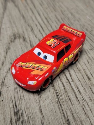Mattel Disney Pixar Cars ~ MCQUEEN RUST-EZE #95 ~ 1:55 Diecast Toy
