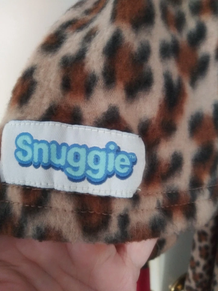 Manta con mangas ajustadas estampado animal Foto 4 de 4