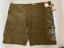 Men  s Wrangler 5 Star Relaxed Cargo Shorts Brown Size 48