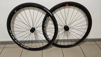 Laufradsatz Fulcrum Racing 900 plus Panaracer Pasela 28 mm Reifen - TOP