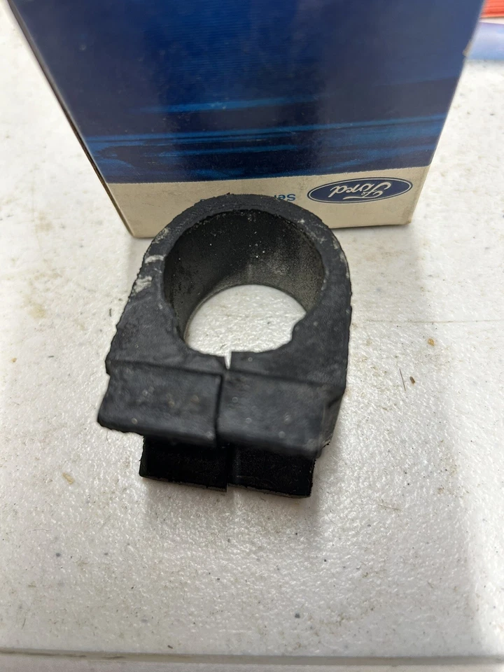 Mercury Capri 1971 1972 soporte de montaje de engranaje de dirección aislador D0RY-5484 NOS Foto 2 de 2