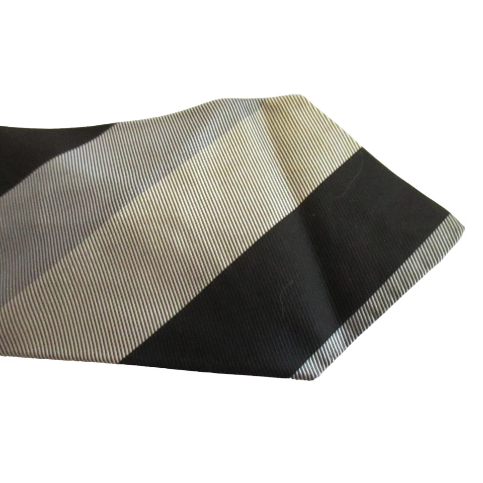 Corbata de seda roja vintage para hombre 3,75” 54” Don Loper rayas grises Foto 2 de 4