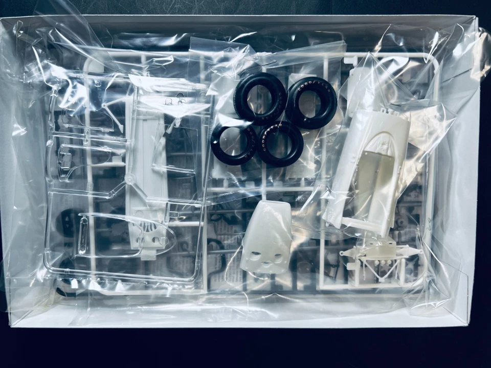 TAMIYA 1/20 HONDA RA272 1965MEXCO F1. Articolo 20043 dal Giappone - Immagine 2 di 4