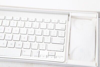 Apple A1314 & A1296 Wireless Keyboard and Mouse Combo - White for