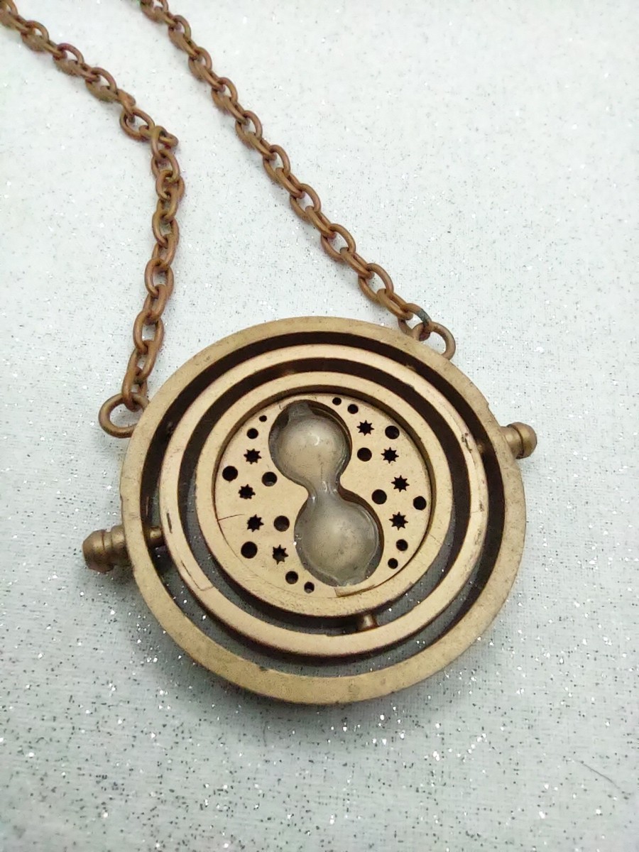 Harry Potter Hermione Time Turner Pendant Necklace Hourglass Sand