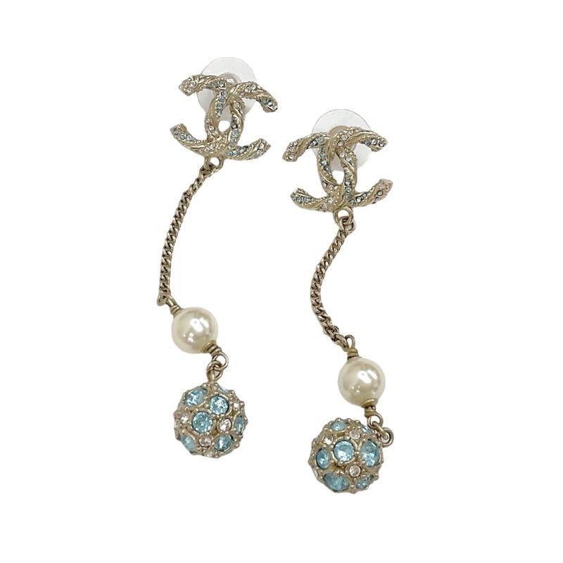 CHANEL Clear BLue Rhinestone CC Logo Studs Pearl Chain Dangle Gold Plated B19P thumbnail 3