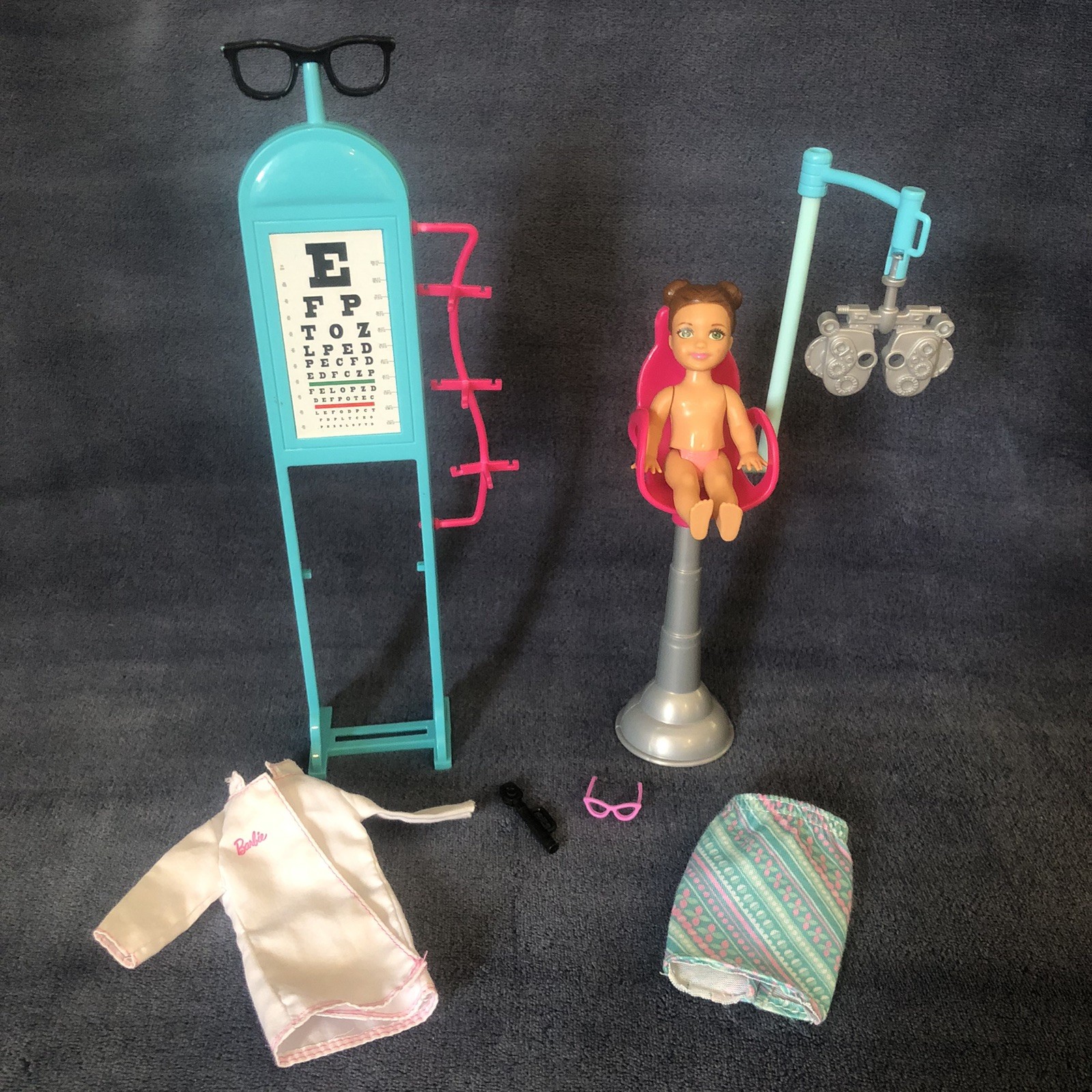 Eye Doctor 2015 Barbie Discontinued Set, Doll Outfit Glasses
