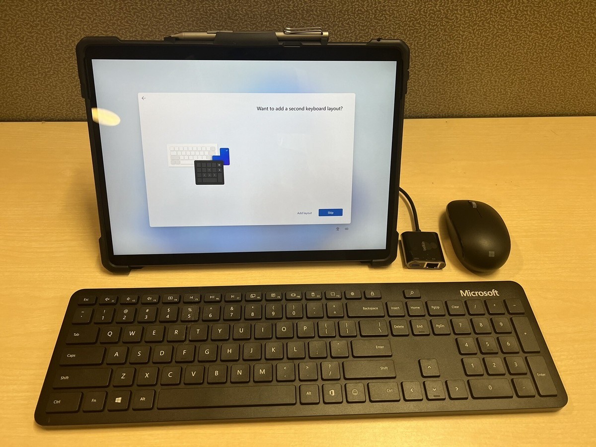 Microsoft Surface Pro 8 13