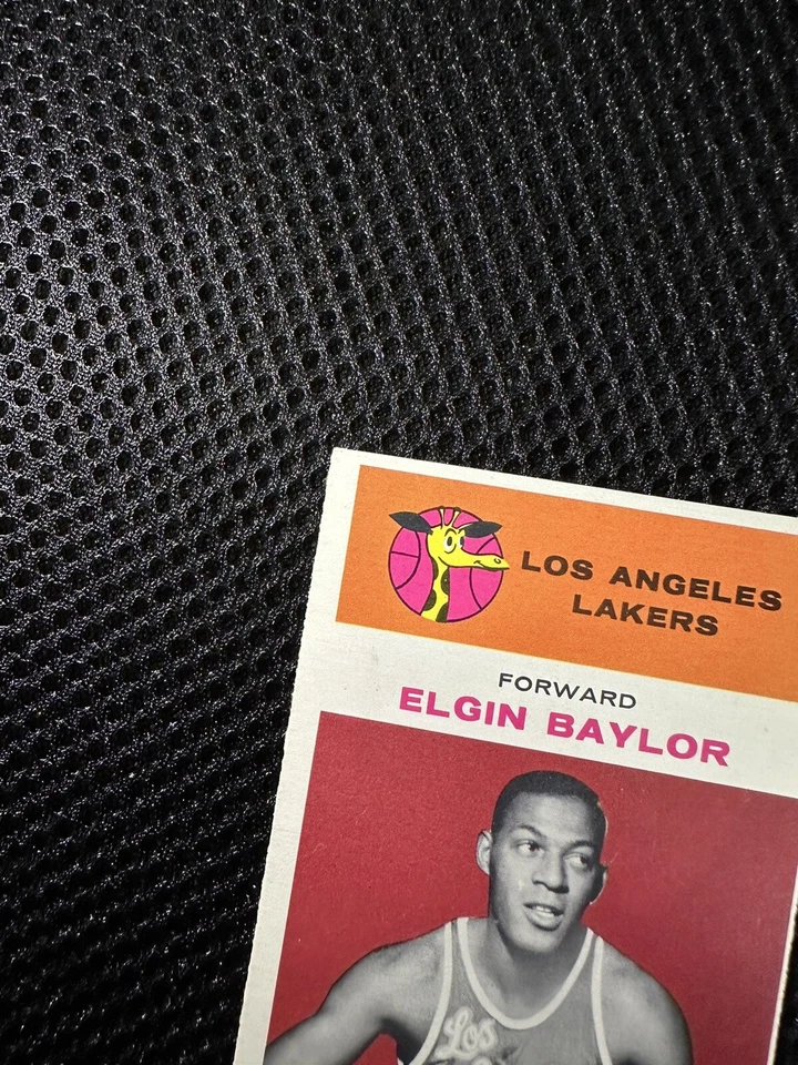 Tarjeta de novato Fleer #3 1961 Elgin Baylor (RC) Lakers (fotos detalladas) Foto 4 de 4