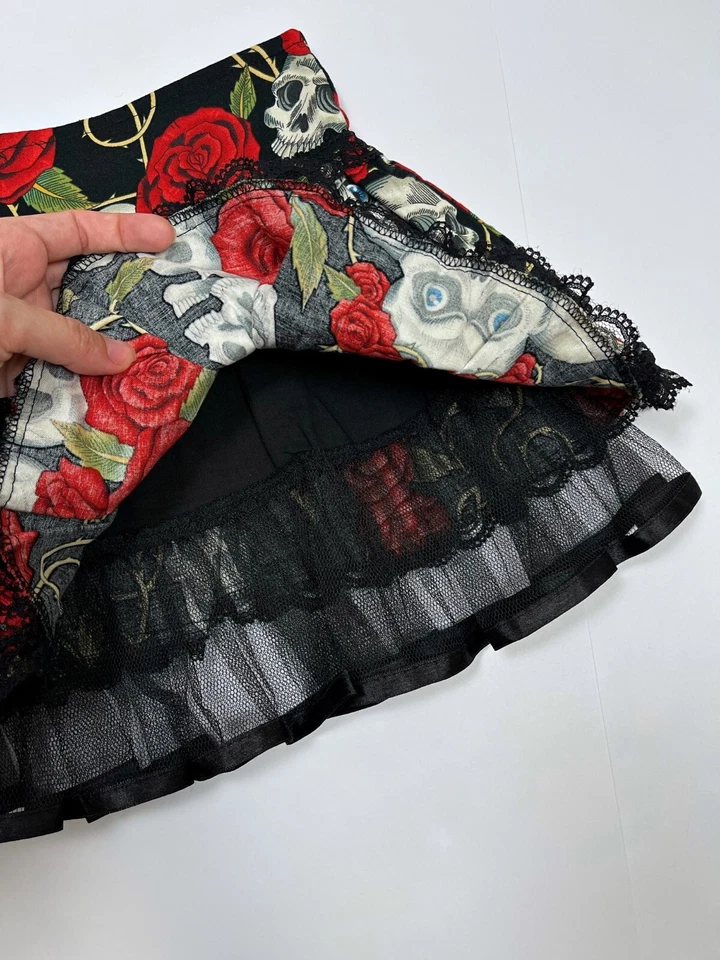 Minifalda acampanada Living Dead Souls calavera rosa Y2k con tul para mujer talla S Foto 4 de 4