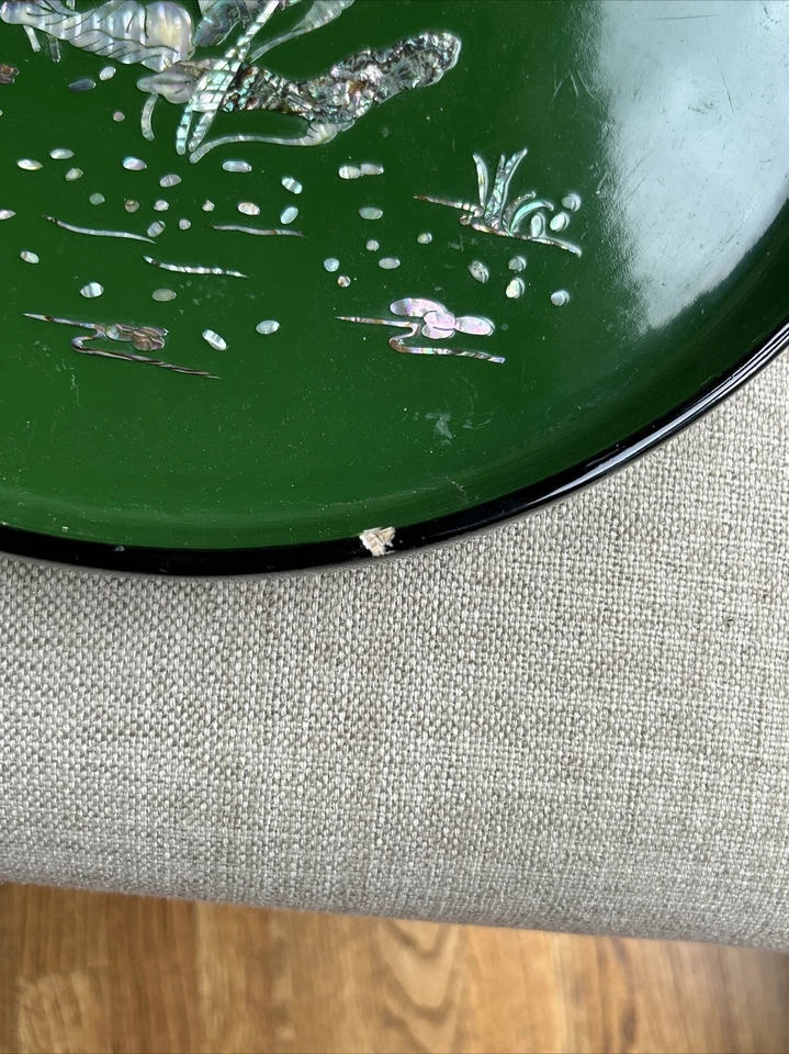 Bandeja oriental vintage negra y verde con incrustación de nácar 12,5" de ancho x 1,25" de alto Foto 4 de 4