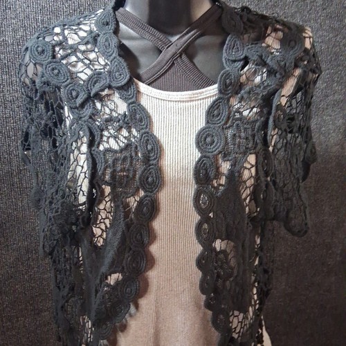 Black Floral Lace Crochet Fringe Short Sleeve Bolero Cardigan Shrug Whimsygoth