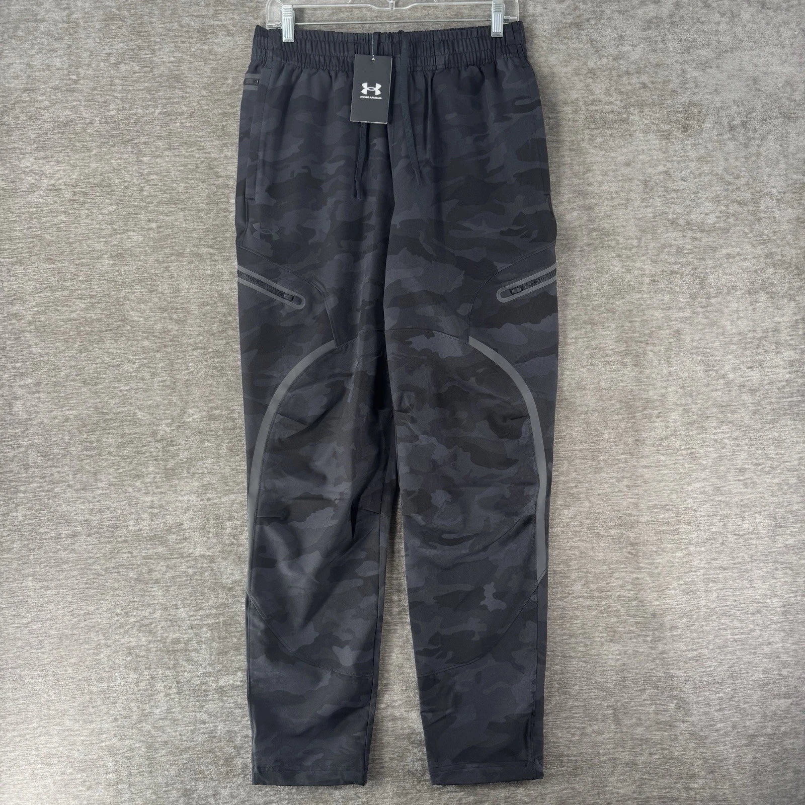 Under Armour Unstoppable Cargo Pants Joggers Men’s Medium Black Camo 1390256-002
Opens in a new wind