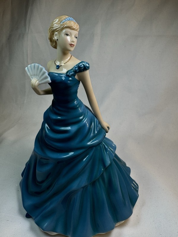 Royal Doulton Birthstones “December Turquoise” Rare HN5637 Bone China 2013 WWRD
