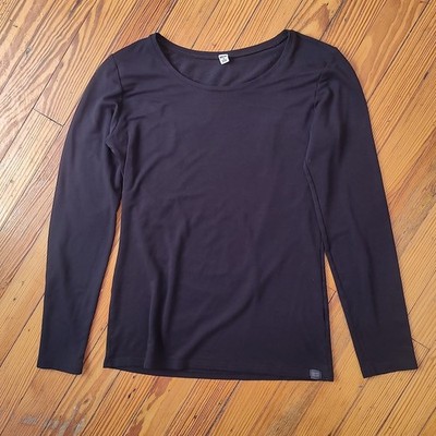 Uniqlo Women s Heattech Extra Warm Round Neck Long Sleeve Shirt Black Medium