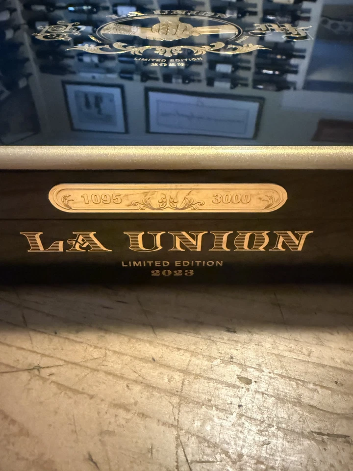 Tatuaje & My Father La Union Schwarz Humidor Box | Neu + Kostenloser Versand - Bild 2 von 4