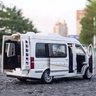 1:32 Camping Van white Model Car with special Features