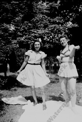 1950s candid of girls in summer dress Vintage 2 1/2" B/W NEGATIVE Y7f4 |  eBay