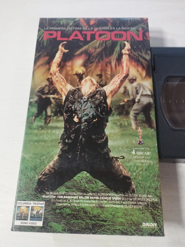 Platoon Oliver Stone Willem Dafoe Charlie Sheen - VHS Kassette Tape Spanisch - Bild 3 von 4