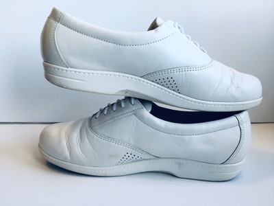 white nursing shoes with laces
