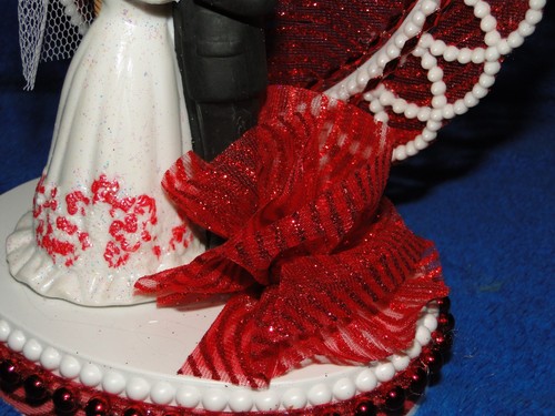 NEW HEART DECOR dark skin BRIDE AND Western GROOM FIGURINE CAKETOPPER, 2 COLORS - Picture 6 of 14