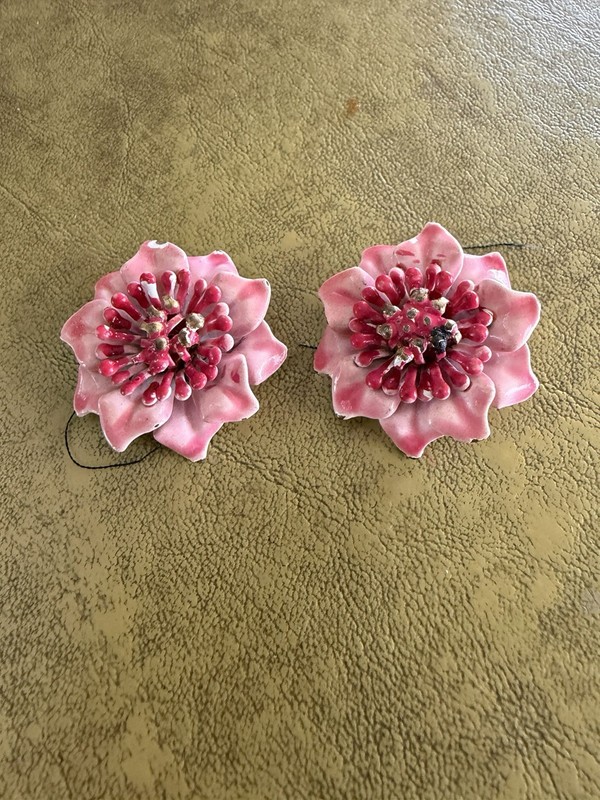 Vintage Pink Holiday Poinsettia Flower Clip On Earrings