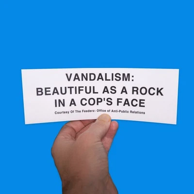 FENDER Kurt Cobain Vandalismus Aufkleber! Beautiful As A Rock In A Cop’s Face Strat Gitarre