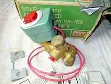 NOS ASCO 8300C3G SOLENOID VALVE, PIPE 1/8, ORIFICE 3/16, 300 PSI WATER, GAS, OIL