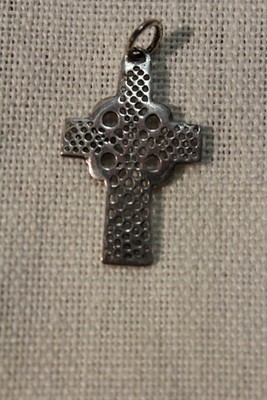 Pendentif Croix Celtique Carrée En Argent Massif - TOULHOAT, Symbole Breton Et Celte