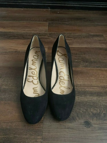 Black Elise Suede Pump Size 