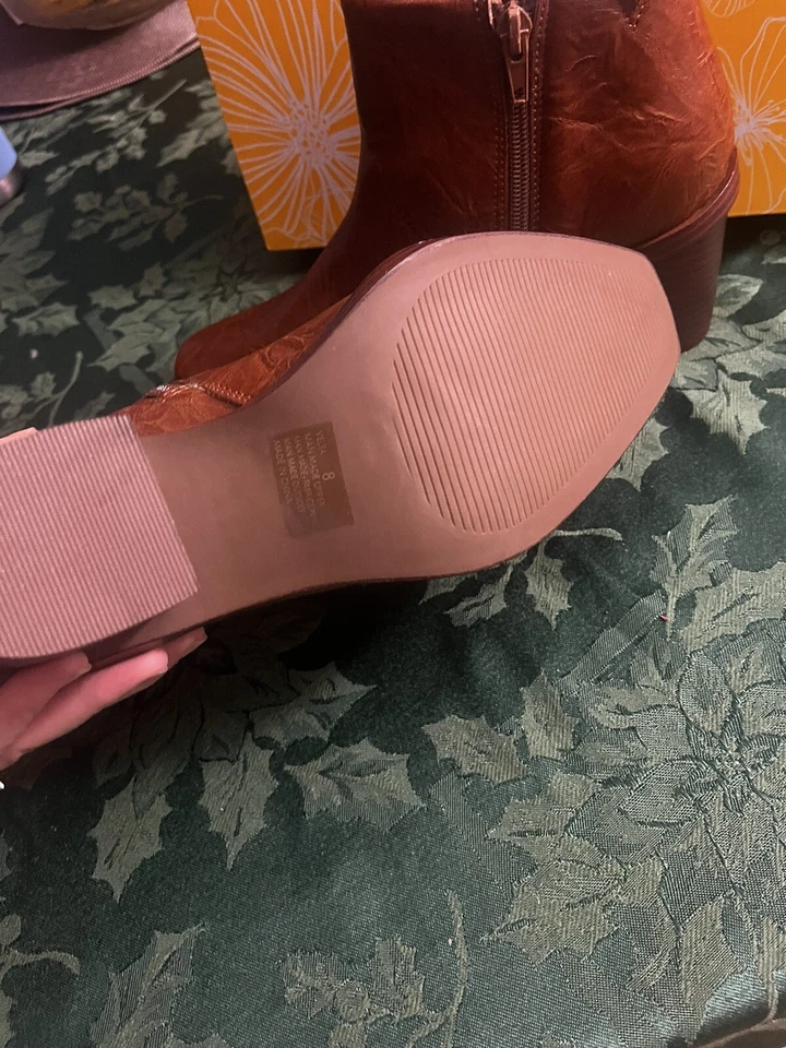 Caja Amarilla Cuero Velta Marrón. Botines Mujer. Nuevo en caja talla 8 Foto 4 de 4