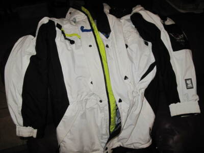 HELLY HANSEN TECH 90s VTG MEDIUM Mens SKI Jacket   Logo 3M Waterproof
