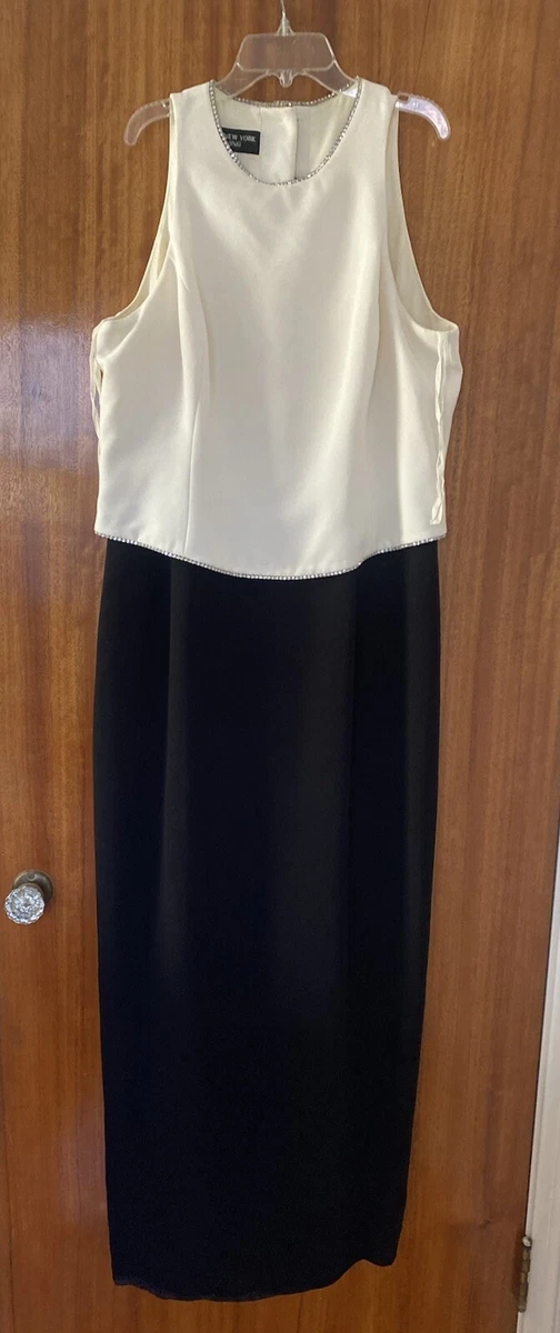 green emerald velvet dress JONES NEW YORK EVENING GOWN
