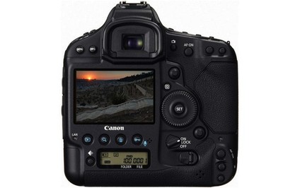 値下げ！Canon EOS-1D X レリーズ69000回以下 キヤノン、デジタル一眼レフカメラのフラッグシップ機『EOS-1D X