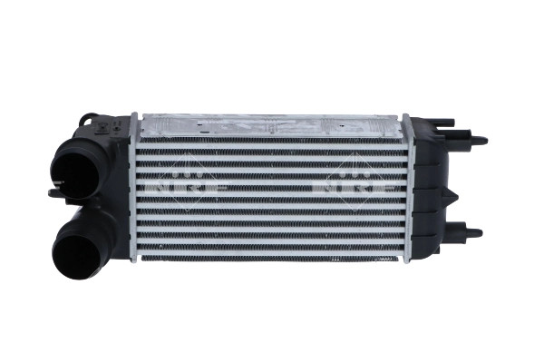 Intercooler NRF 30282 échangeur air turbo pour pièce auto OE 1440Q9