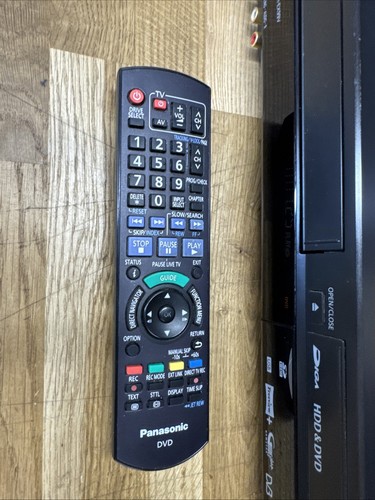 Panasonic DMR-EX99V VHS/HDD/DVD Recorder Combi 250GB HDD Freeview + TESTED POST - Picture 6 of 19