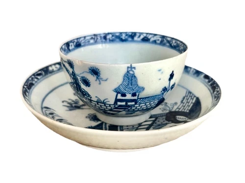 LOWESTOFT PORCELAIN SCARCE ''CHINESE GARDEN SCENE'' TEA BOWL & SAUCER C1790