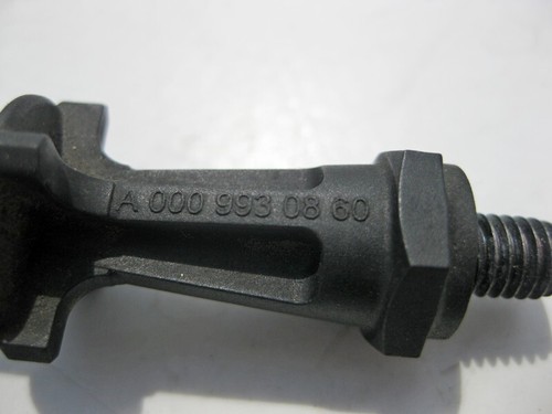 Mercedes-Benz A0009930860 Plastic pin - fastening of the engine control unit - Picture 3 of 5