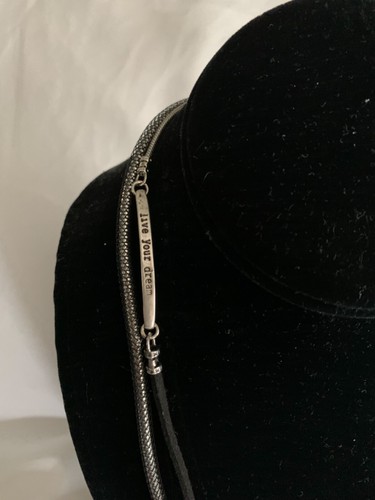 TOGGLE NECKLACE WITH “ LIVE YOUR DREAM” PLAQUE AND MESH CHAIN AND SUEDE - Picture 4 of 12