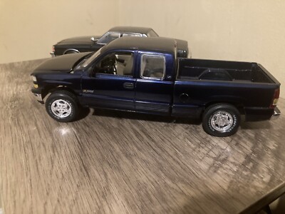Revell '99 Silverado CK Chevy Pickup Truck1:25 adult Pro build
