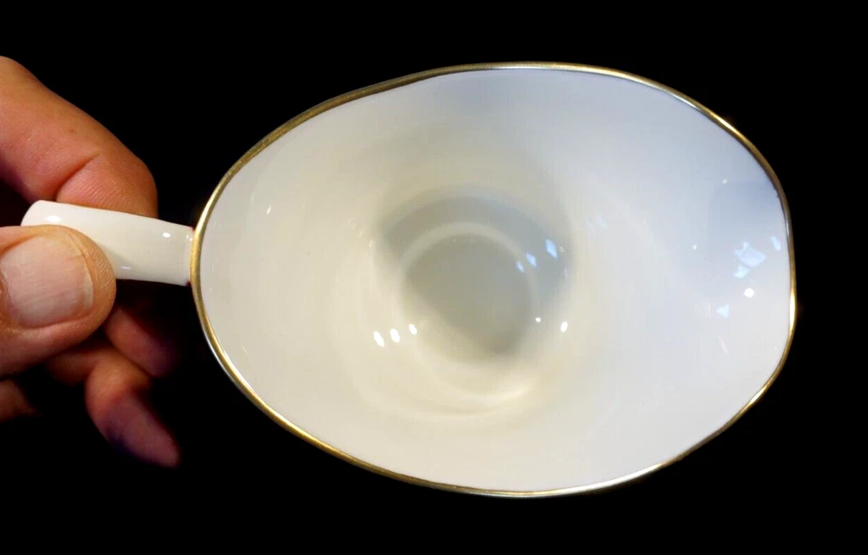 Красивый большой сливочник Royal Worcester Embassy из рубина - Изображение 2 из 3