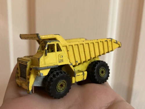 Hot Wheels Dump Truck Yellow 1979 Caterpillar CAT Vintage Diecast