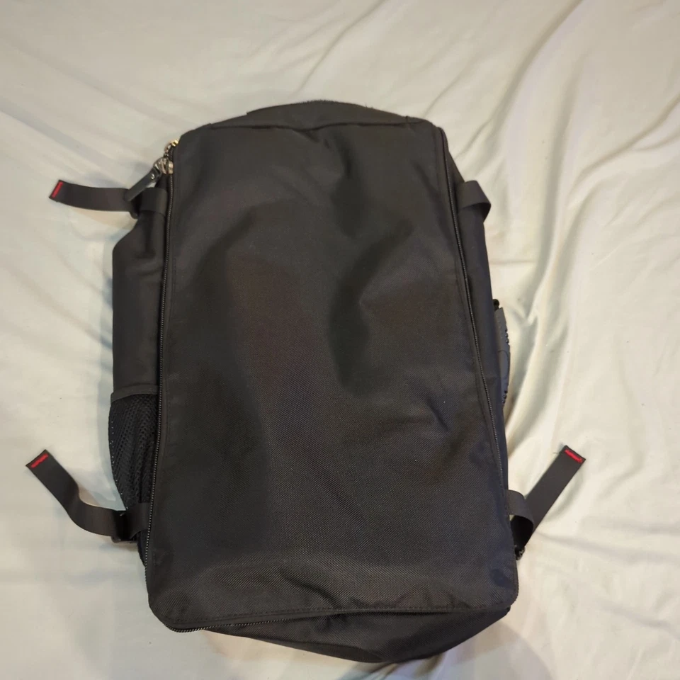 Mochila de Viaje KAKA, Bolsa de Llevar Abatible a Lona Usada en Excelente Condición Negra 35L Foto 4 de 4