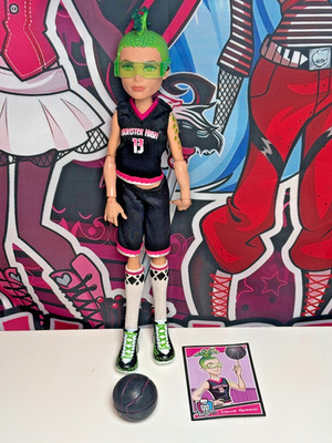 D) Monster High Puppenzubehör Deuce Gorgon Scream Uniform KOMPLETT