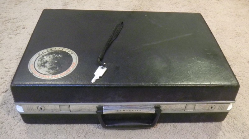 Vintage Samsonite Hard Shell Briefcase WITH KEY & Cool Hasselblad Moon Sticker